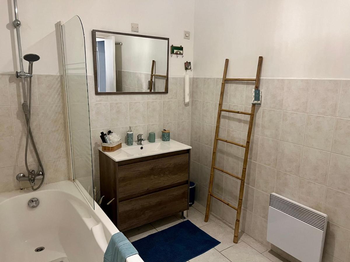 Appartement Au Calme - Proche Centre Ville Châlons-en-Champagne Kültér fotó